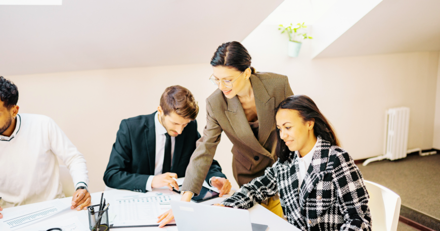 Graph showing seasonal business growth using temp employees.